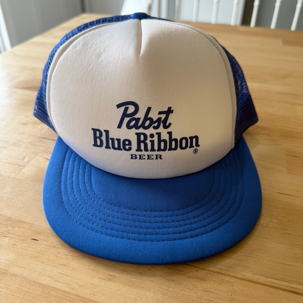NWOT‎ Pabst Blue Ribbon Trucker Hat